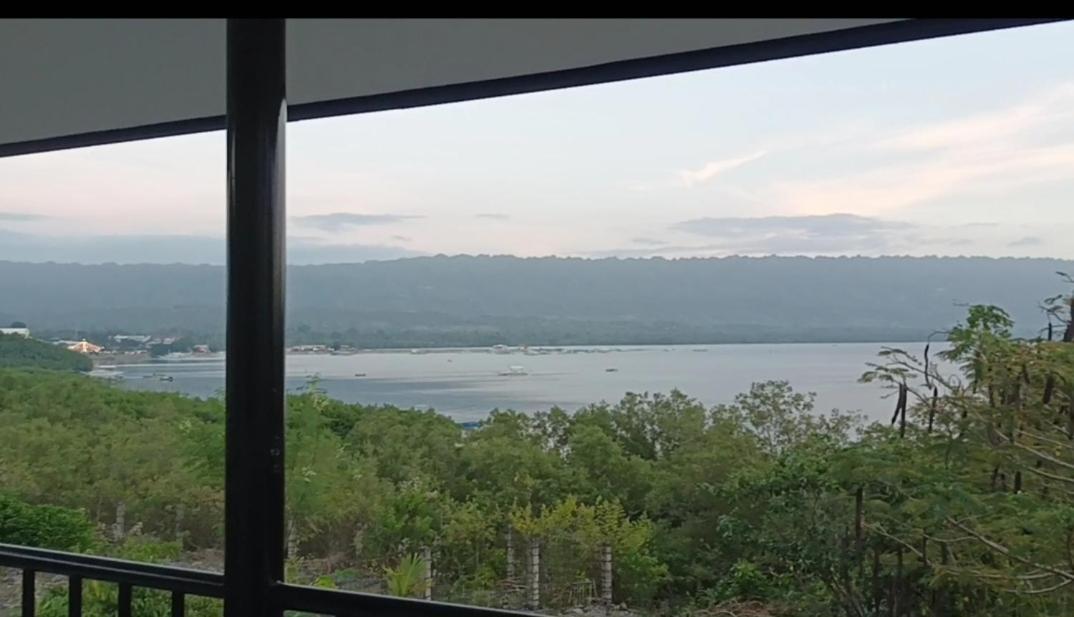 Grae'S Apartelle Моалбоал Экстерьер фото